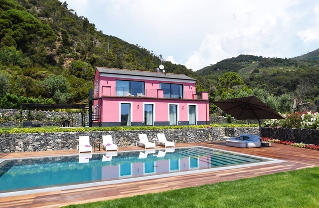 Wunderschöne Villa mit Pool und Tennisplatz! - Villa Mirea