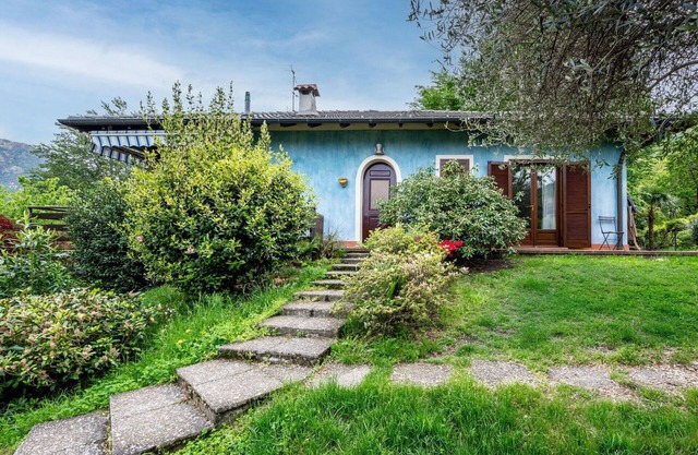 Schönes Ferienhaus für 4 Personen mit W-LAN, TV, Terrasse, Haustiere erlaubt und Parkplatz