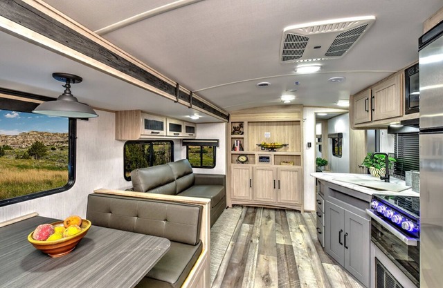 WONDERFUL VACATION CAMPER Located at Special Property , fantastic Deck, Hammock.