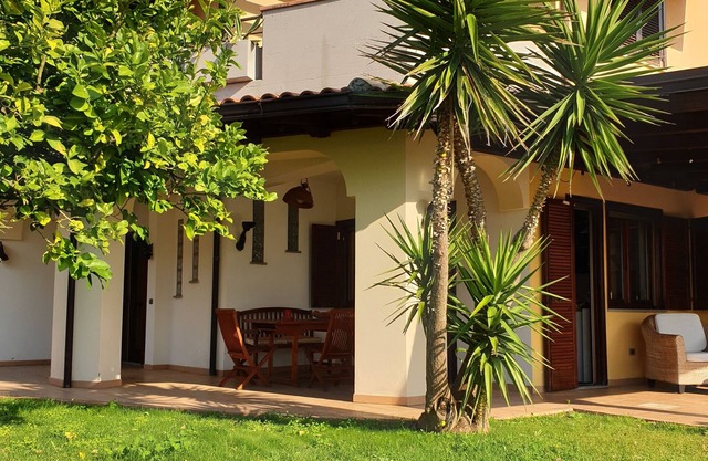 Wunderschönes Ferienhaus mit Meerblick in Kalabrien Bonifati mit Gemein.pool