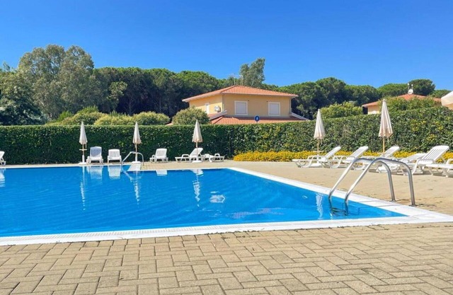 Atemberaubendes Ferienhaus mit W-LAN, Pool, Klimaanlage, Veranda, Haustiere erlaubt und Parkplatz