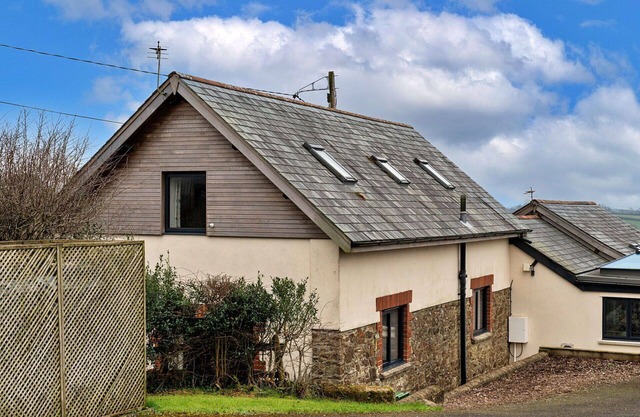 Wunderbares Ferienhaus für 7 Gäste mit W-LAN, TV, Terrasse, Haustiere erlaubt und Parkplatz