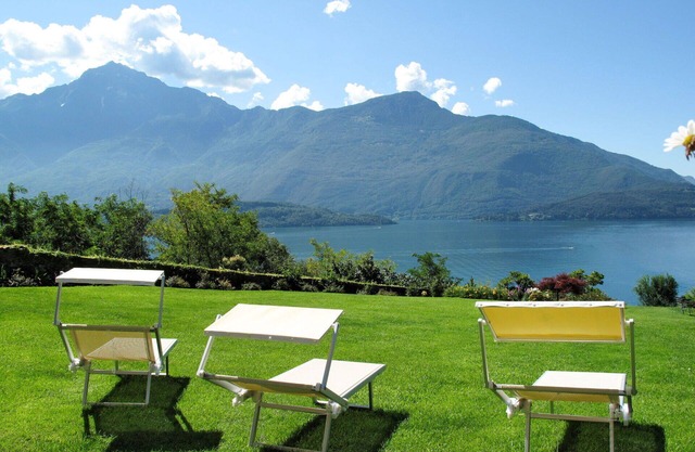 Ferienhaus mit Whirlpool, W-LAN, Klimaanlage, TV, Terrasse, Haustiere erlaubt, Parkplatz