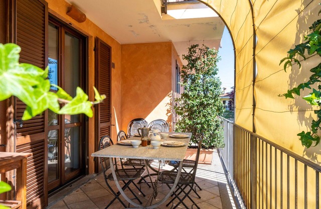 Schönes Ferienhaus mit Whirlpool, privatem Pool, Klimaanlage, W-LAN, TV, Terrasse, Parkplatz