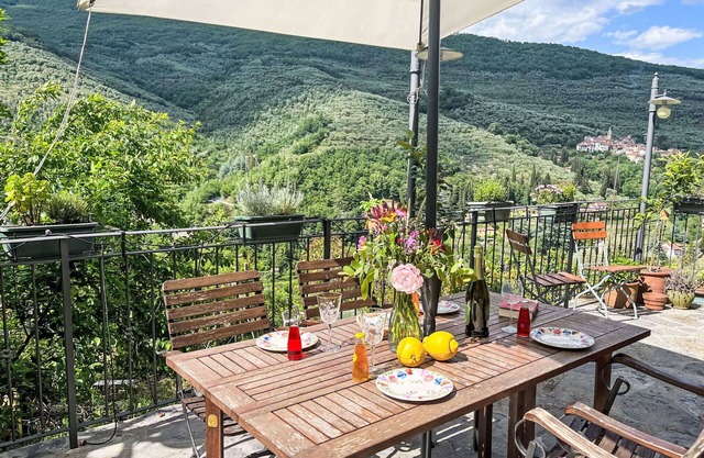 Atemberaubendes Ferienhaus für 6 Leute mit Terrasse und Parkplatz