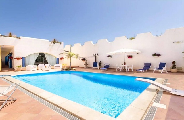 Wunderbare Villa am Meer mit Pool