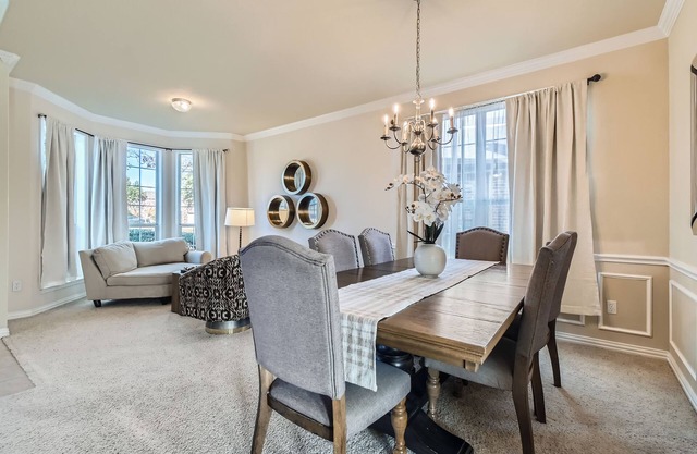 Woodchase Home- 4 Bedrooms