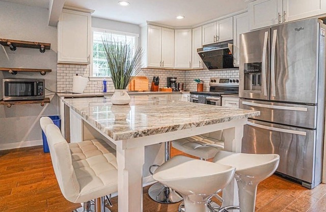 Woodinville Pet-friendly Home near Cottage Lake