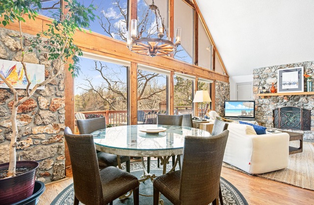 Woodmont Point - Wooded Private Lakefront Retreat with Deep Cove Dock and Great Swimming!