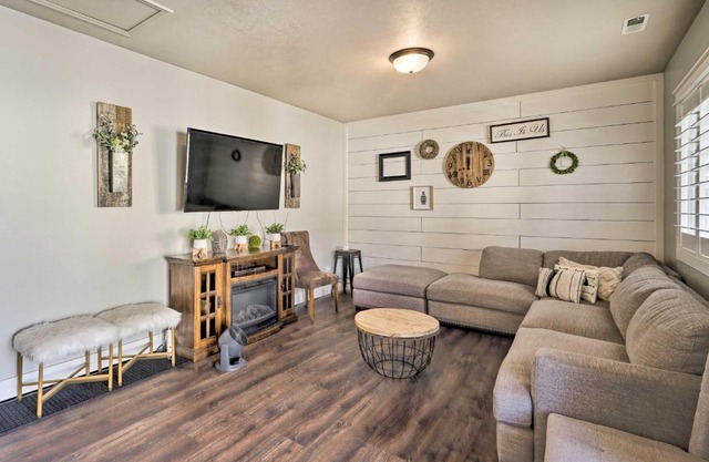 Woods Cross Vacation Rental with Hot Tub!