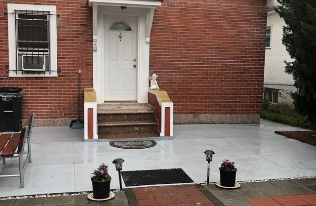 Woodside, Queens Neu renoviertes, geräumiges Haus mit 2 Schlafzimmern, einfacher Zugang zu Manhattan