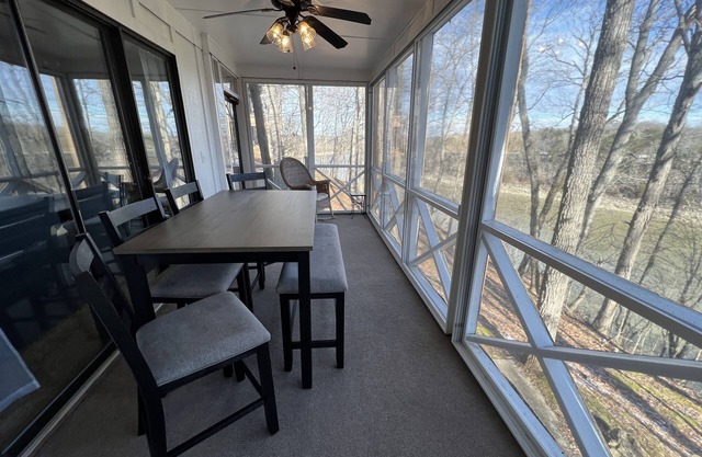 Woodson Bend-Golf, Pool Restaurant& More-Near Burnside W/Lake View - First Floor