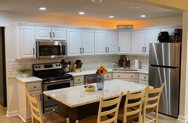 Woodson Bend Resort~Lake Cumberland 27-1 Life Way 3BR, 3BA Condo