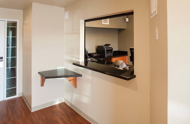 WoodSpring Suites Lebanon