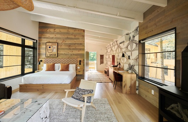 Woodstock Way Hotel