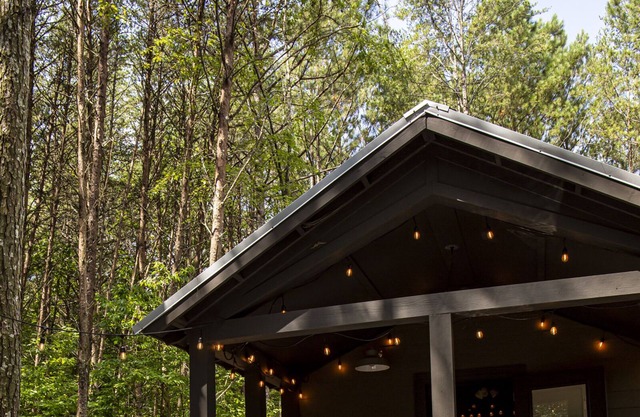 Woody-a Tiny Home Getaway