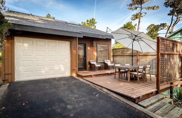 Worcester Lodge : 2 BR, 2 BA House in Cambria, Sleeps 4