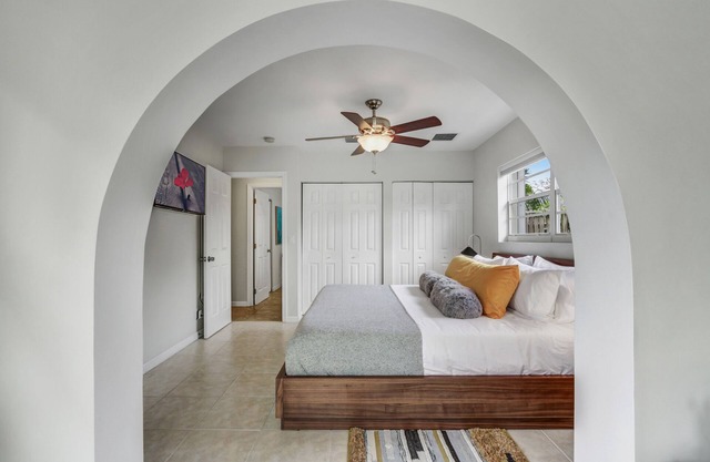 Work & Play Retreat. Private Office. 1GB Internet