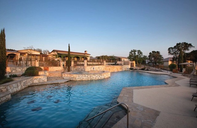 Worldmark Hunt- Stablewood Springs Resort 1BD
