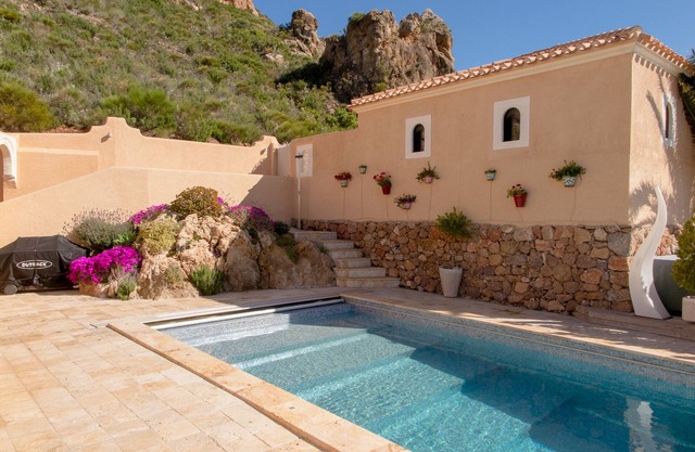 Luxusvilla mit privatem Pool / Jacuzzi mit 10% RABATT 09 / 09- 27/09/19 inc