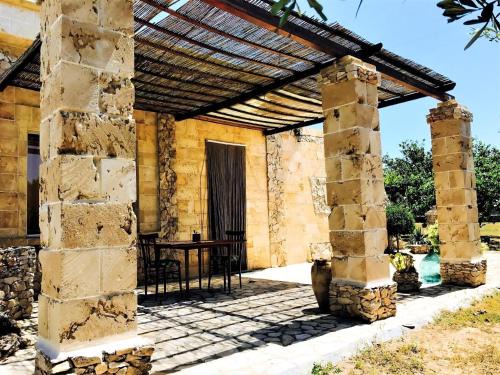 Wunderschönes Ferienhaus in Galatone mit Terrasse, Grill und Garten
