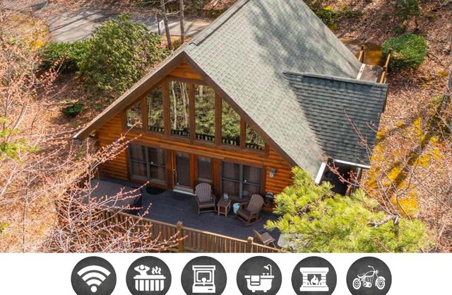 Wuzzy's Flophouse cabin
