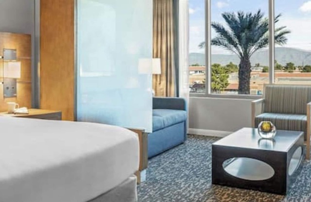 Wyndham Desert Blue Luxurious Studio with Kitchenette