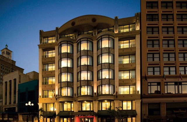 Wyndham Harbour Lights | Two Studio Suites