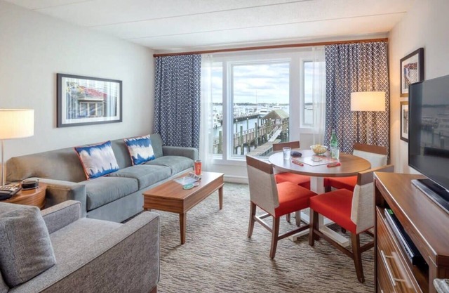 Wyndham Inn on the Harbor | 1BR/1BA Queen Suite