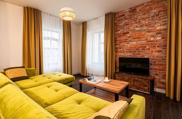 Wyspa Słodowa Apt - Top Location, Tram&Park nearby - by Rentujemy