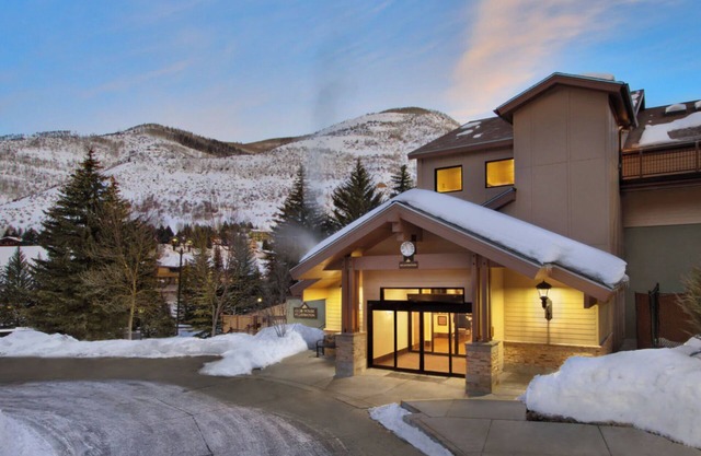 X-mas VAIL Marriott 60% off 2bd2ba Villa Pool,Sauna,Jacuzzi,FreeShuttle,Gym,