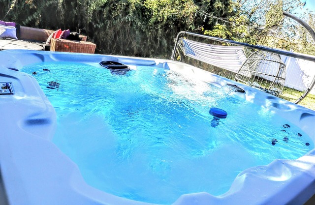 XL 2025 NEW JACUZZI RELAXING 3BR HOME🏡POOL TABLE🎱 KING BEDS UNIVERSAL🎢 20MIN