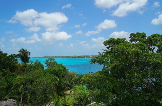 Xulha Hotel Bacalar Lakefront