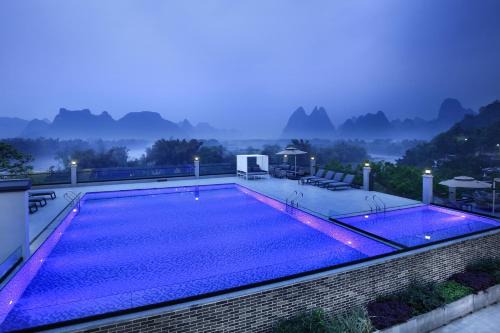 Yangshuo Lijiang Fuhai Riverside Resort Hotel