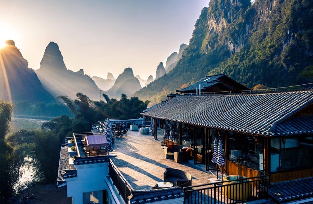 Yangshuo Picturesque Resort - Free Yangshuo Train Station Pick Up