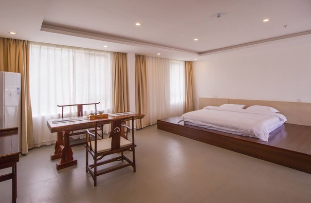 Yangshuo Tao House