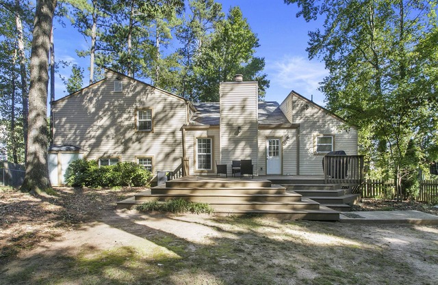 ⬨Yard+BBQ⬪ Jacuzzi Tub ⬨ Fireplace ⬪ A/C ⬨ Games ⬪