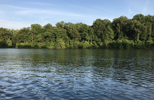 Ganzjährig ruhiges Anwesen am See - 3 Schlafzimmer, 2 Bäder