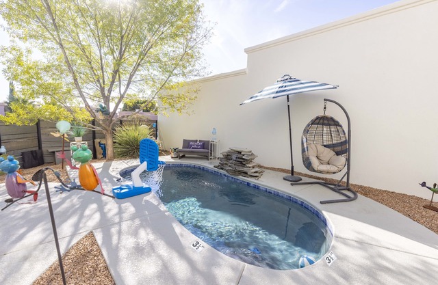 Year Round Heated Pool, Hot Tub, Pet Friendly