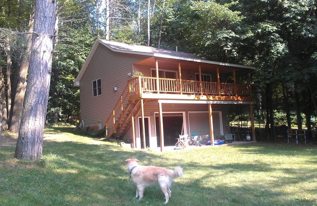 Year Round Lake Home, HDTV, WIFI, Sommer Nutzung von Fischerboot & Paddelboot.