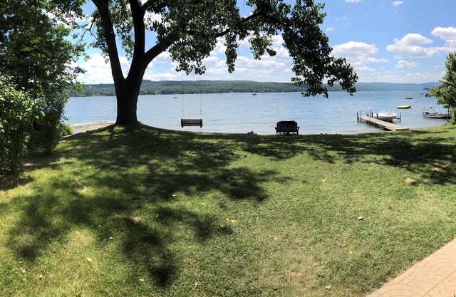 Ganzjähriges Seeuferhaus am Keuka See