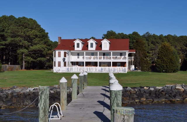 Ganzjährige Waterfront Estate / Familientreffen / Retreats - 28 Personen