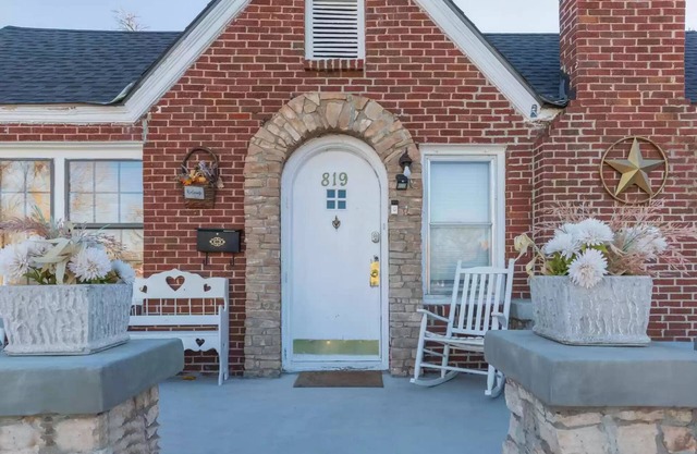 Yellow Rose House