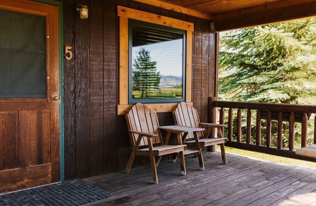 Yellowstone Cabin #5 at Gallatin Canyon Cabins