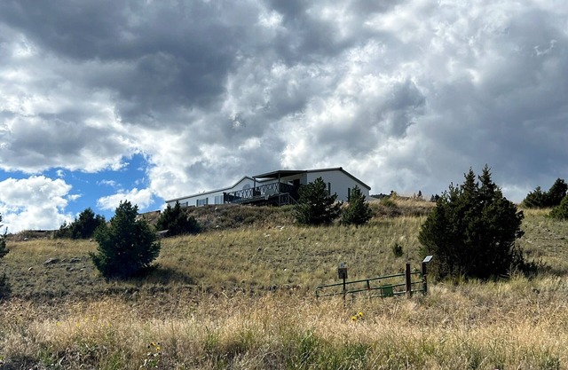 Yellowstone Paradise Valley Mountain Escape 20 Acres Epic Views