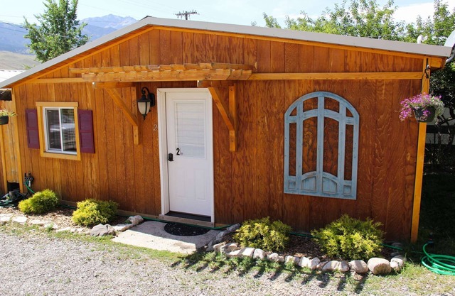 Yellowstone's Treasure Cabin # 2 - 2 Minuten Fahrt zum Yellowstone National Park