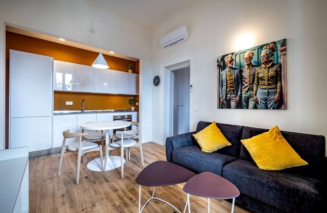 YiD Romito 1bdr design apartment