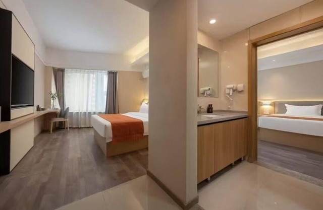 Yilan Hotel