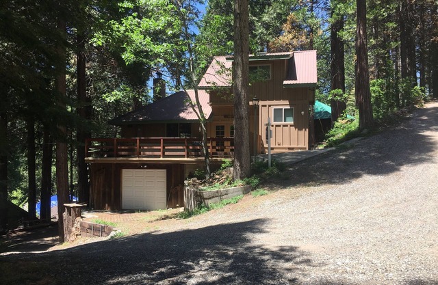 YOSEMITE CABIN IN historischen Zuckerrohr -7 Meilen zu Yosemite So. Eingang HOT TUB!