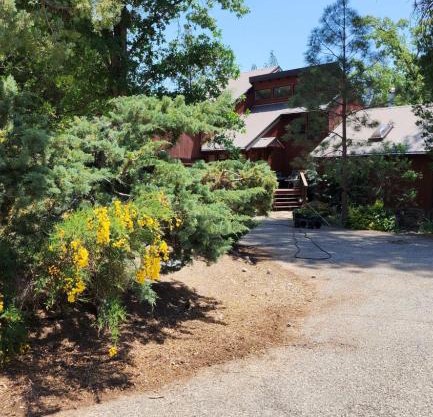 Yosemite Mountain Retreat